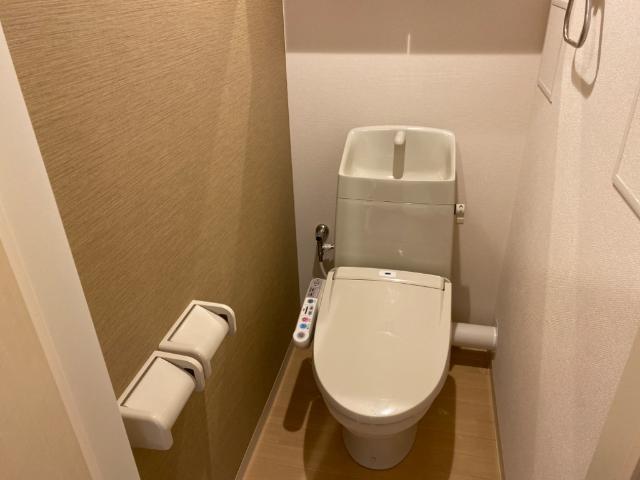 トイレ　シャワー付トイレ