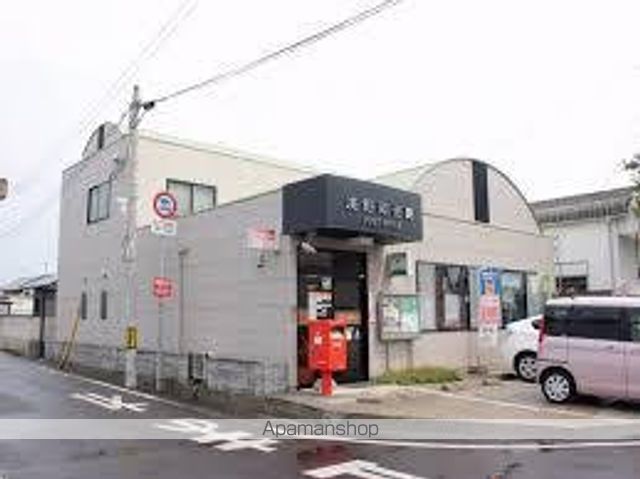 郵便局　浅野郵便局（郵便局）まで906m