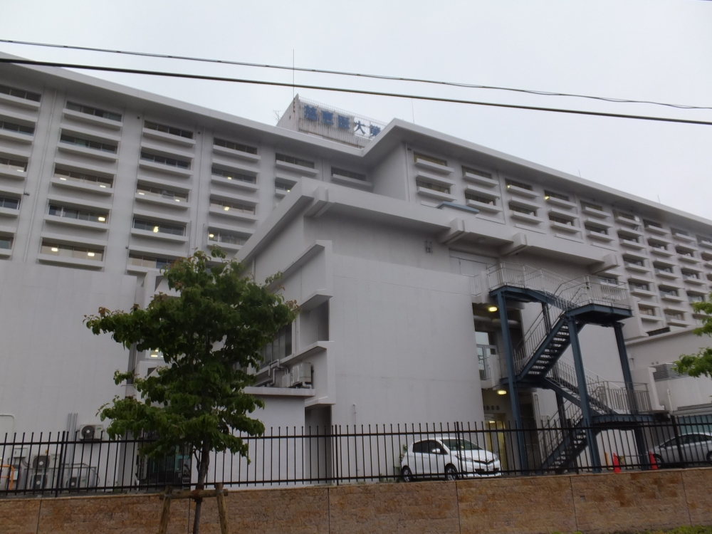 病院　東京慈恵会医科大学付属第三病院（病院）まで165m