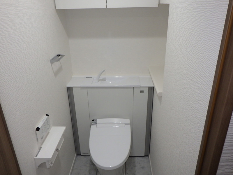 地下鉄烏丸線 今出川駅 徒歩13分 7階建 築7年のトイレ写真