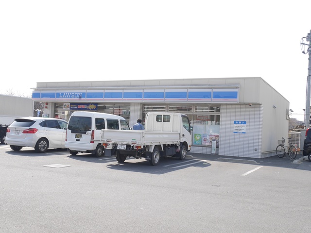 コンビニ　ローソン伊奈小室店（コンビニ）まで849m