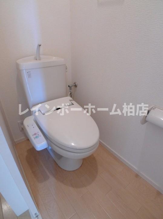トイレ　同施工。参考写真。