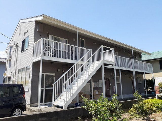 建物外観　落ち着いた雰囲気の外観です