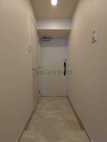 市谷台町坂フロントの玄関写真