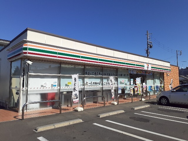 コンビニ　セブンイレブン掛川中央１丁目店（コンビニ）まで700m