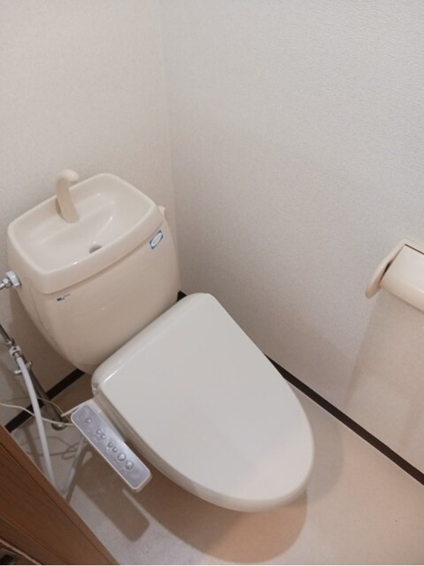 トイレ　図面と現状に相違がある場合には現状を優先