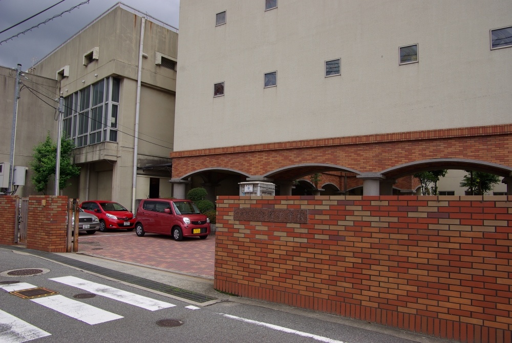 小学校　宝塚市立宝塚小学校（小学校）まで462m