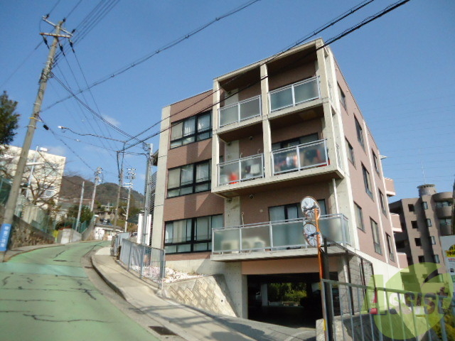 建物外観　見晴らしがよさそうな場所です