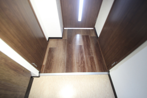 katayamaBLDG27の玄関写真
