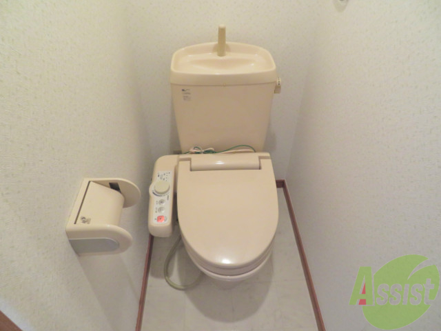 トイレ　トイレはシンプルかつオーソドックスで使いやすいです。