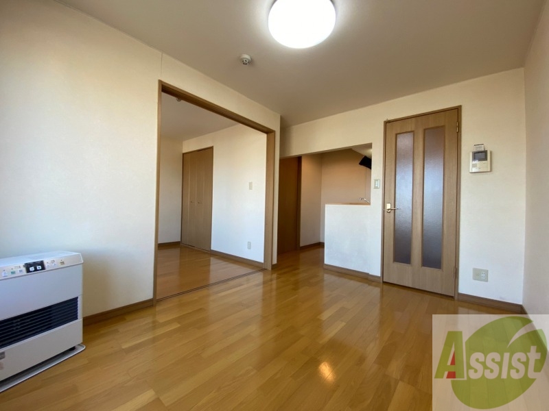 居室・リビング　明るいお部屋は気持ちよく過ごせそうですね。