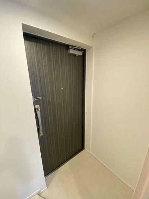 玄関　すっきりシンプルな玄関スペースです！
