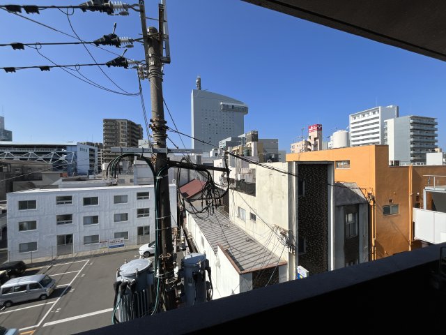 眺望　※反転タイプのお部屋写真となります。参考までにご覧ください。