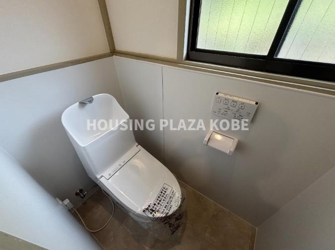 禅昌寺町1丁目貸家のトイレ写真