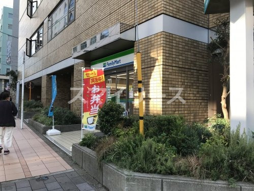 コンビニ　ファミリーマート 柏駅東口店（コンビニ）まで193m