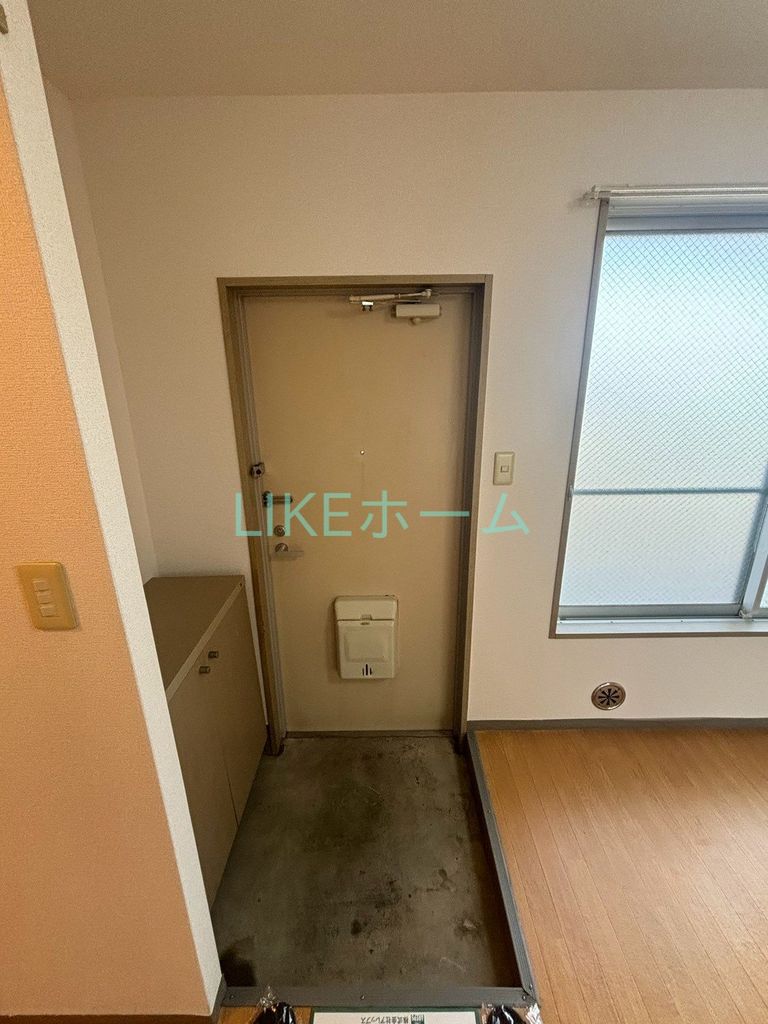 カジュアルコーポの玄関写真