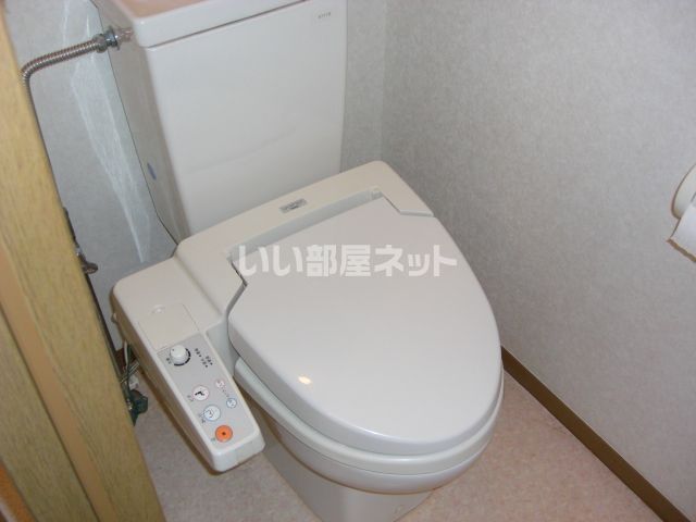 ＪＲ東北本線 岩切駅 徒歩11分 2階建 築30年のトイレ写真
