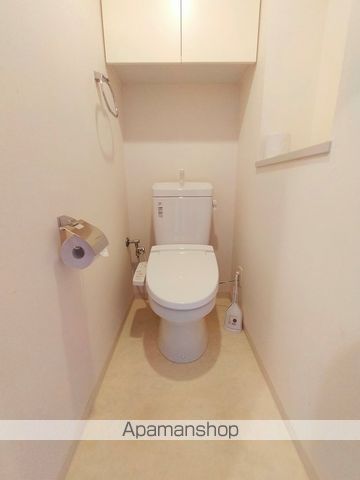 阪急宝塚線 大阪梅田駅 徒歩9分 15階建 築13年のトイレ写真