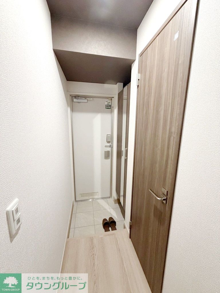 セレスティア西寺尾 Iの玄関写真