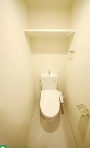 トイレ　参考写真：別部屋タイプ