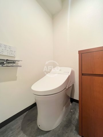 南海本線 難波駅 徒歩5分 6階建 築42年のトイレ写真