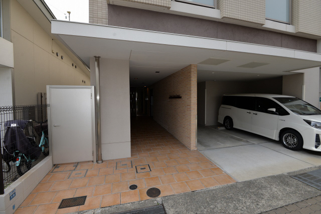 エントランス　建物の内部です