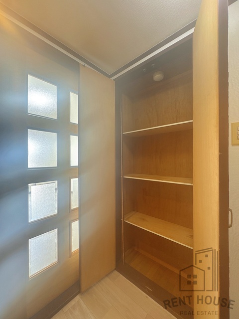 南海本線 井原里駅 徒歩8分 2階建 築38年の内装写真