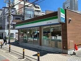 コンビニ　ファミリーマート中津三丁目店（コンビニ）まで154m