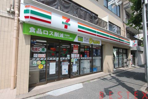 コンビニ　セブンイレブン文京関口1丁目店（コンビニ）まで53m