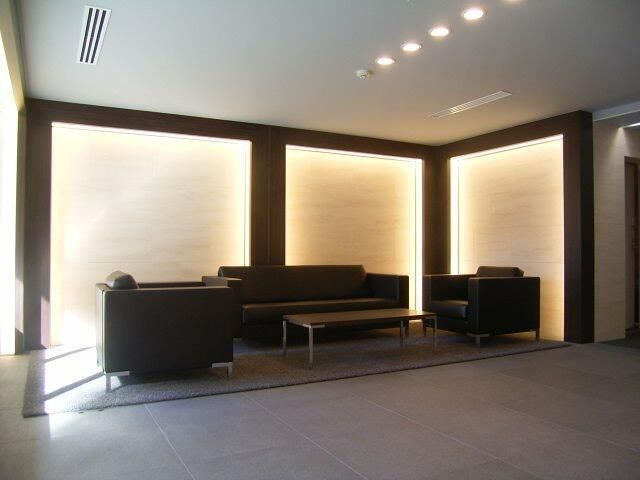京急本線 黄金町駅 徒歩3分 11階建 築14年の外観写真