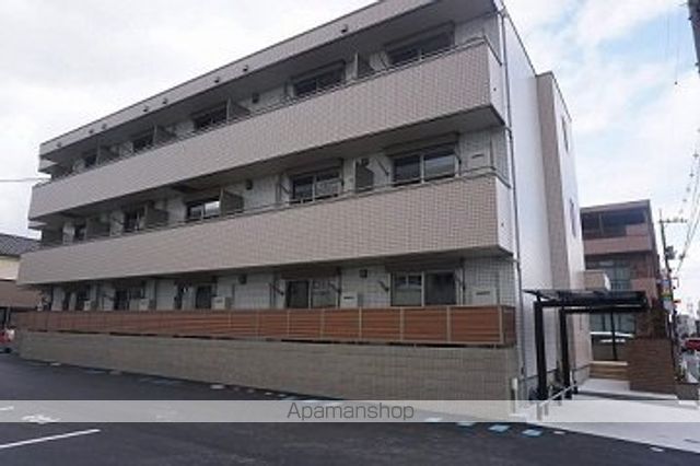 ＪＲ山陽本線 福山駅 バス乗車時間：3分 最寄りバス停で下車 徒歩4分 築9年