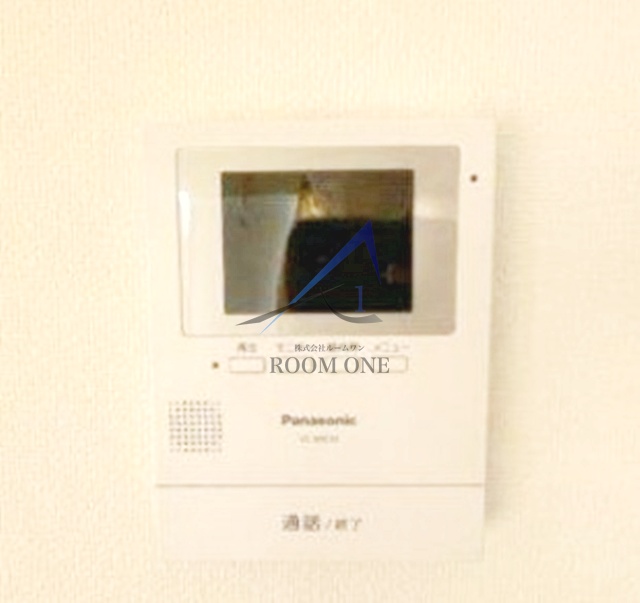 セキュリティ　モニター付きインターホンです。