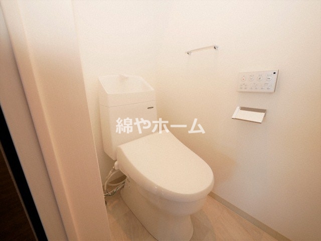 トイレ　コンパクトで使いやすいトイレです