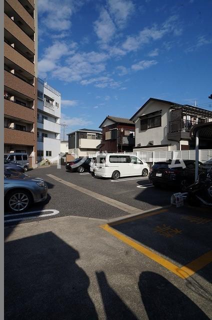 駐車場　駐車場完備です