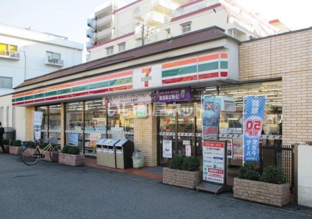 コンビニ　セブンイレブン 春日部西口店（コンビニ）まで936m