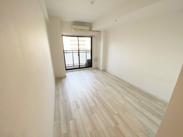 S-RESIDENCE阿波座WESTの居間写真