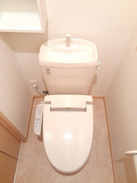 U.S.S シャトナーのトイレ写真