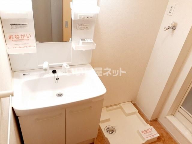 名鉄各務原線 各務原市役所前駅 徒歩8分 2階建 築13年の内装写真