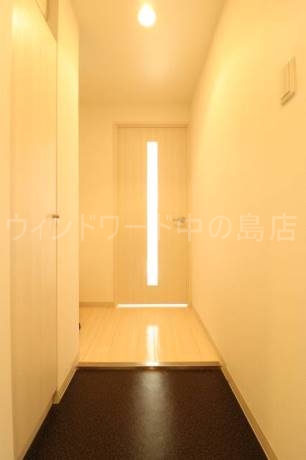 玄関　詳細は、ウィンドワード中の島店までご相談下さい。