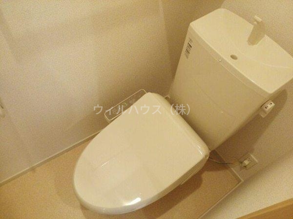 トイレ　ウォシュレット付きです！