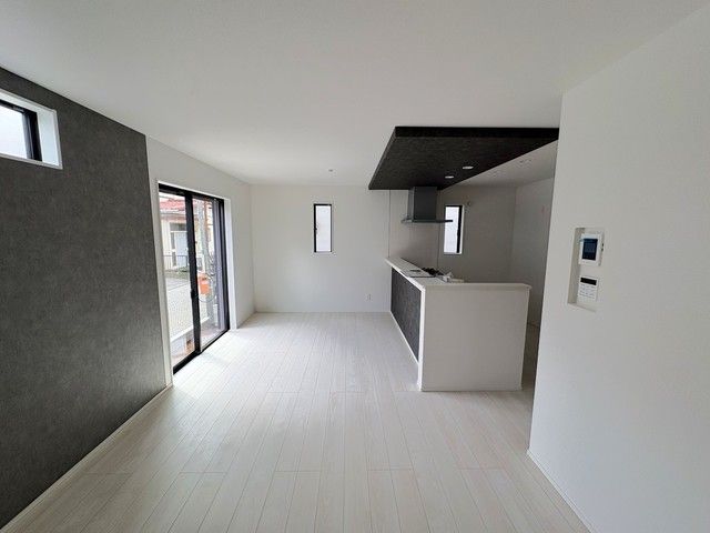 Sumai-to船橋市八木が谷06の居間写真