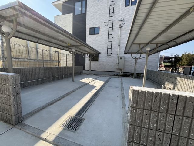 ＪＲ阪和線 富木駅 徒歩5分 3階建 築2年の外観写真