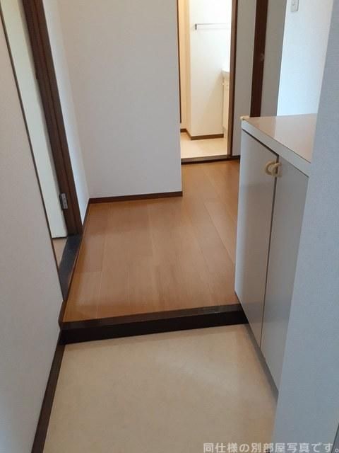 エルディム本町IIIの玄関写真