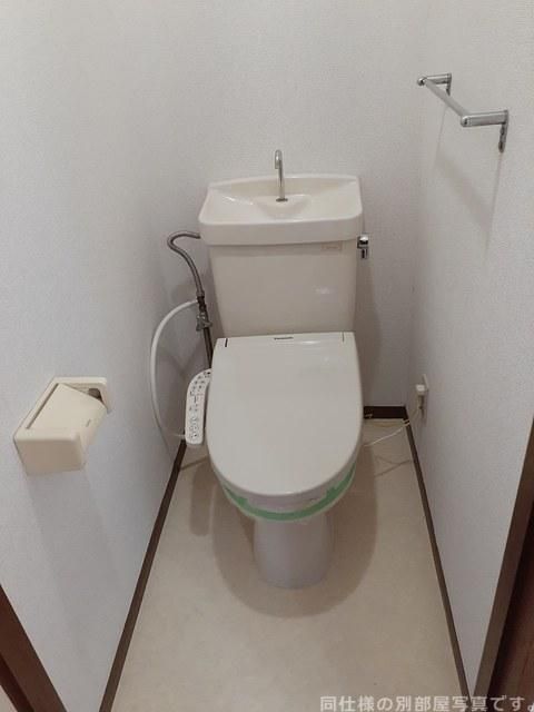 エルディム本町IIIのトイレ写真