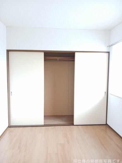 エルディム本町IIIの内装写真