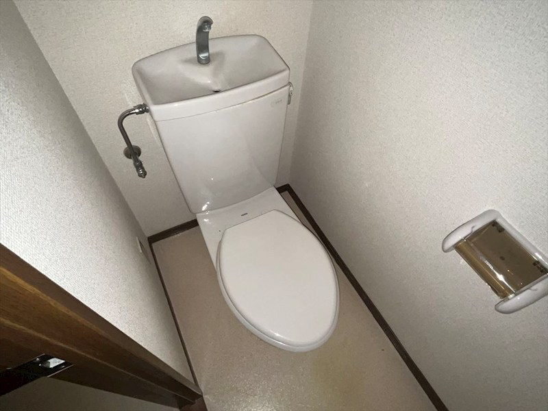 ＪＲ山手線 田端駅 徒歩10分 5階建 築31年のトイレ写真