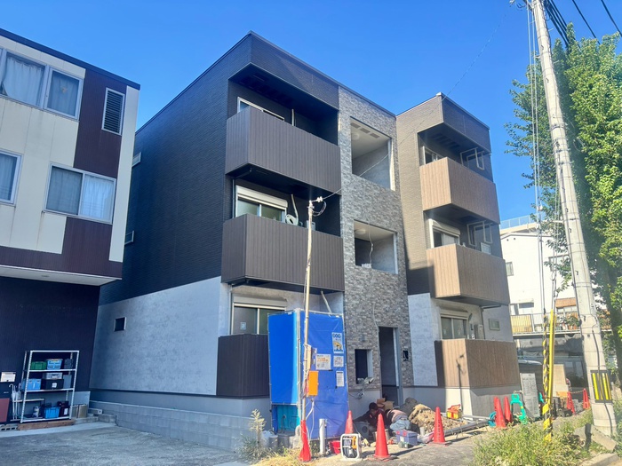 建物外観　建築中