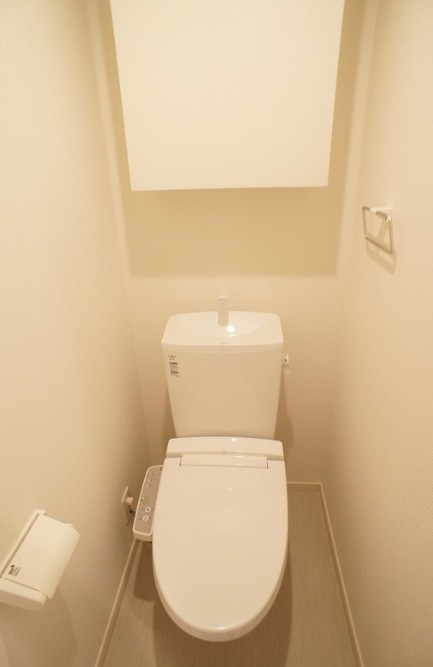 相鉄本線 希望ケ丘駅 徒歩9分 2階建 築9年のトイレ写真