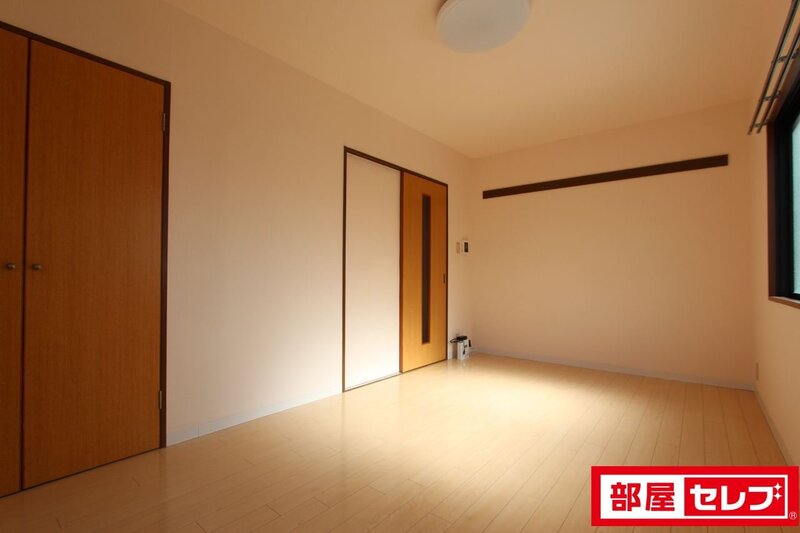 その他部屋・スペース　洗面所あります