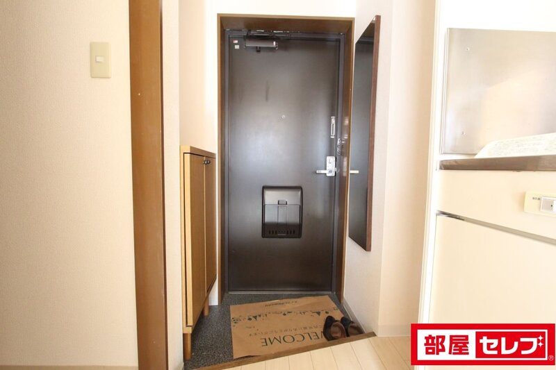 玄関　玄関からの写真